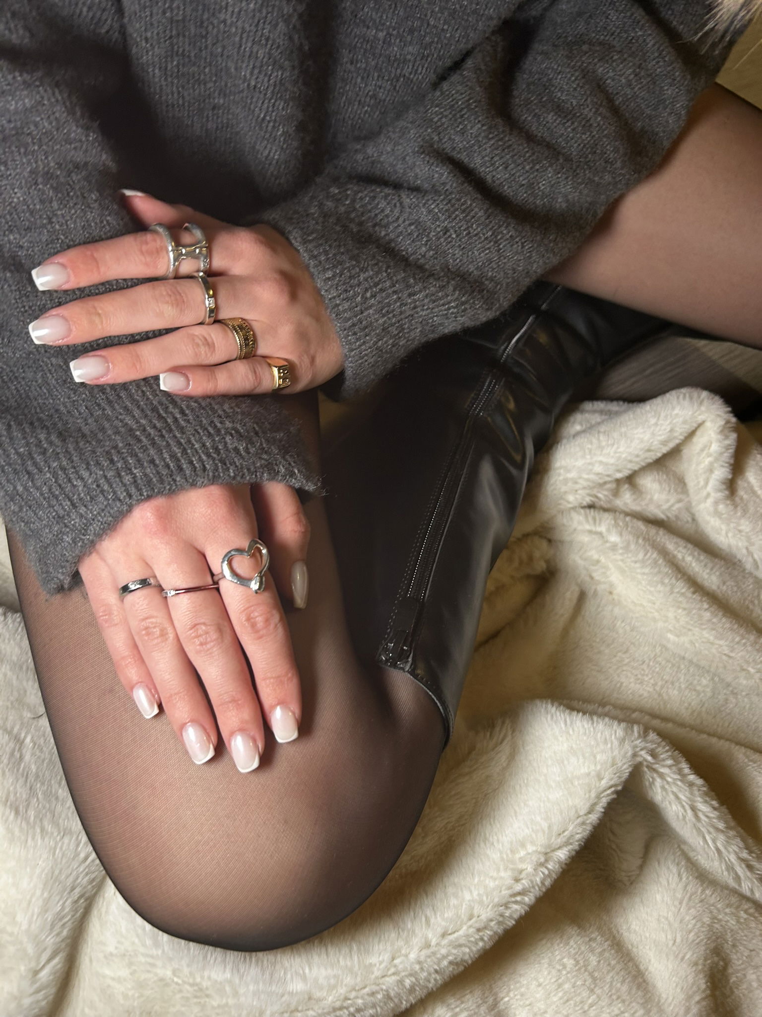 binails